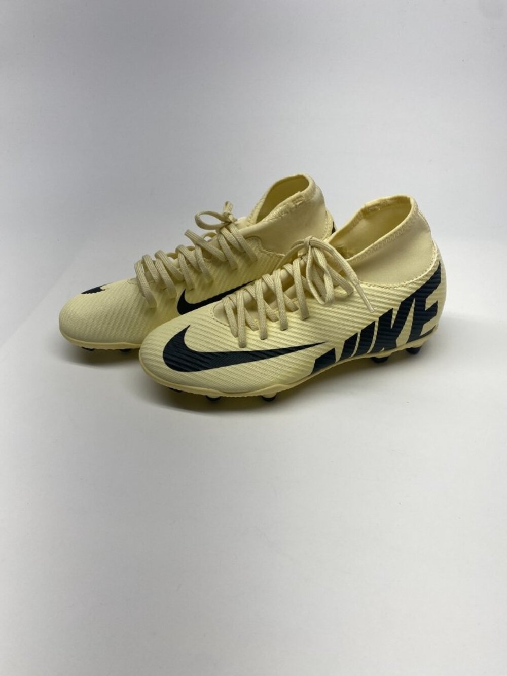 Nike Superfly 9 Club FG/MG Men Soccer Shoe Cleats Sz 4.5 Men Fits Women 6